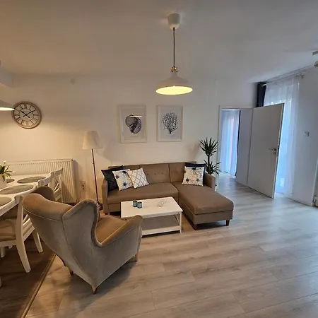 Joy 3* Siofok