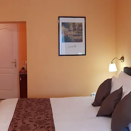 Joy Guest house 4*